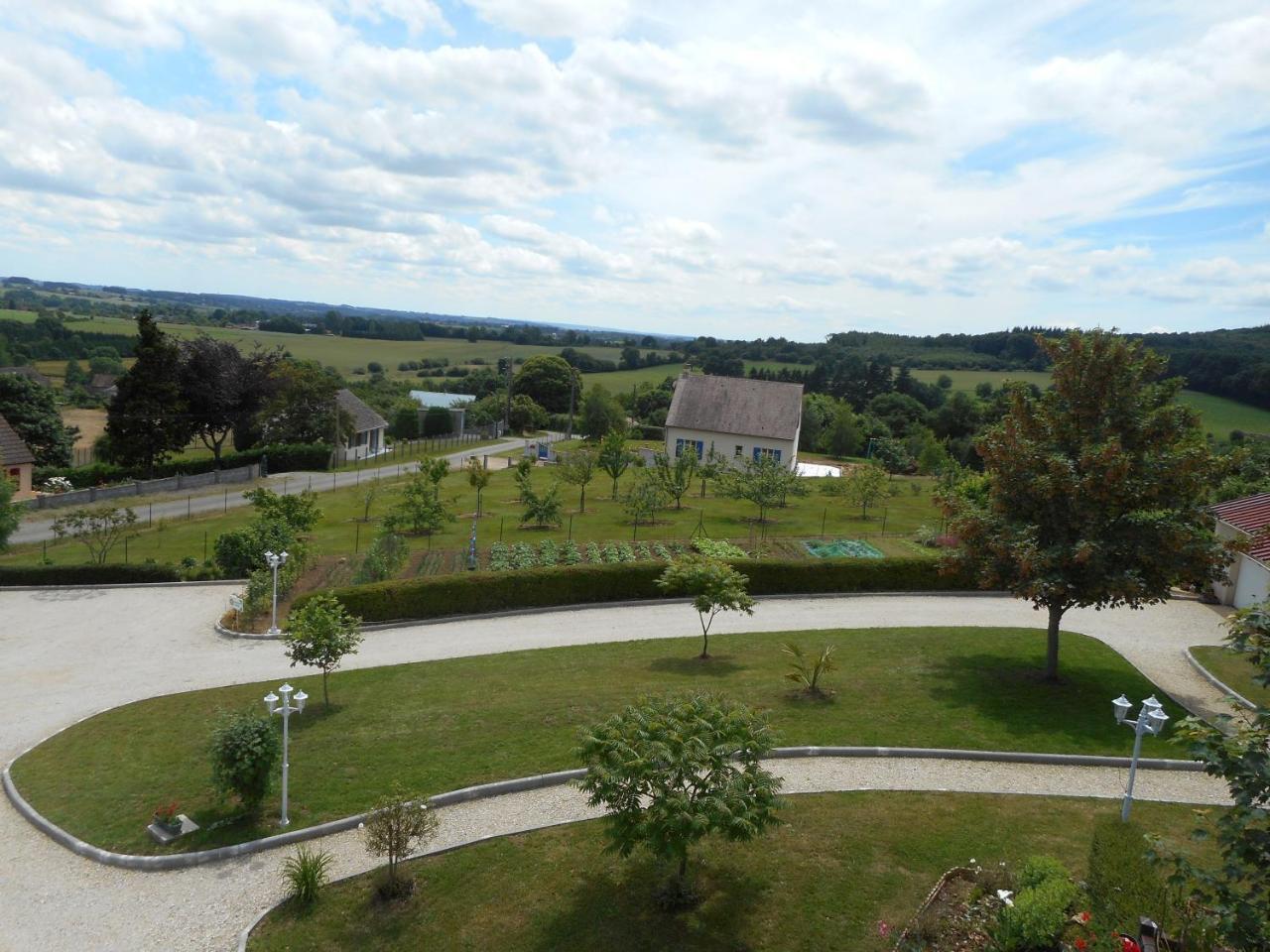 Maison d'hôtes Les Bruyères Gandelain Exterior foto